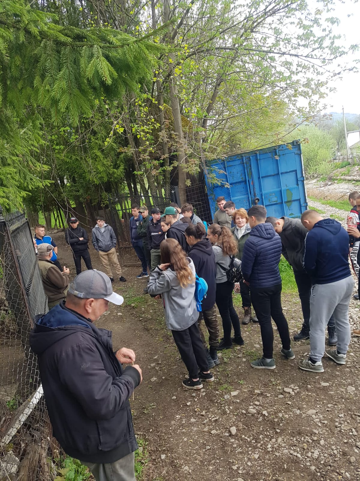 Echipa pregătită pentru plantare