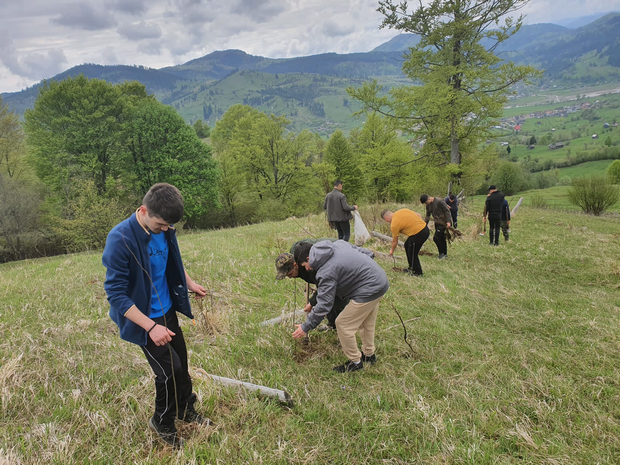 Echipa de tineri ecologiști